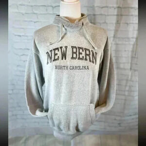 NEW BERN North‎ Carolina mock Neck Gray sweatshirt Woman’s M BASIX OF America